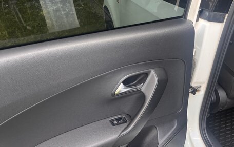 Volkswagen Polo VI (EU Market), 2011 год, 420 000 рублей, 6 фотография