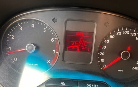 Volkswagen Polo VI (EU Market), 2011 год, 420 000 рублей, 13 фотография