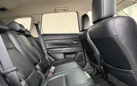 Mitsubishi Outlander III рестайлинг 3, 2013 год, 1 449 000 рублей, 11 фотография