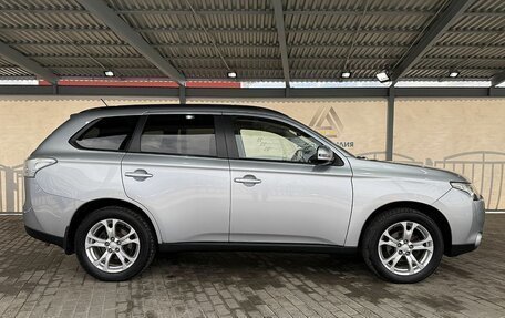 Mitsubishi Outlander III рестайлинг 3, 2013 год, 1 449 000 рублей, 6 фотография