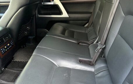 Toyota Land Cruiser 200, 2019 год, 7 590 000 рублей, 6 фотография