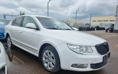 Skoda Superb III рестайлинг, 2012 год, 750 000 рублей, 1 фотография