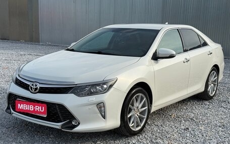 Toyota Camry, 2017 год, 2 290 000 рублей, 1 фотография