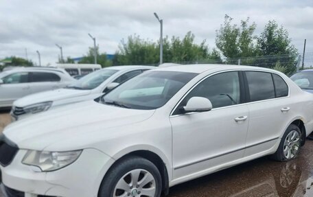 Skoda Superb III рестайлинг, 2012 год, 750 000 рублей, 2 фотография