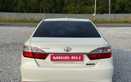 Toyota Camry, 2017 год, 2 290 000 рублей, 4 фотография