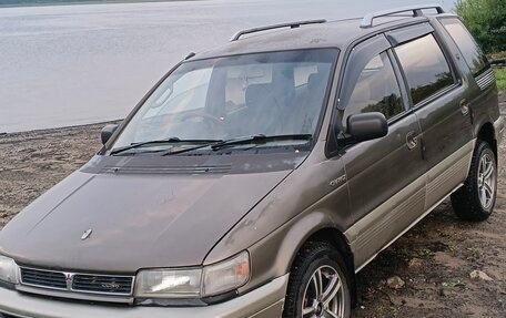 Mitsubishi Chariot III, 1992 год, 250 000 рублей, 3 фотография