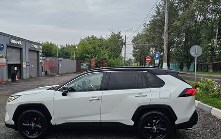 Toyota RAV4, 2021 год, 3 000 000 рублей, 8 фотография