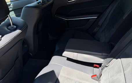 Mercedes-Benz E-Класс, 2013 год, 2 100 000 рублей, 17 фотография