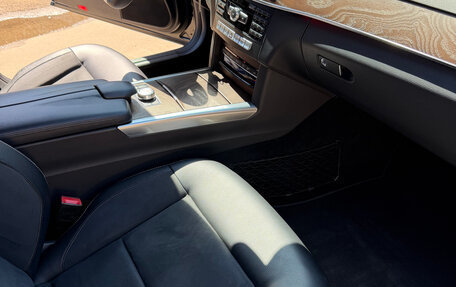Mercedes-Benz E-Класс, 2013 год, 2 100 000 рублей, 20 фотография