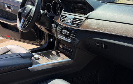 Mercedes-Benz E-Класс, 2013 год, 2 100 000 рублей, 14 фотография