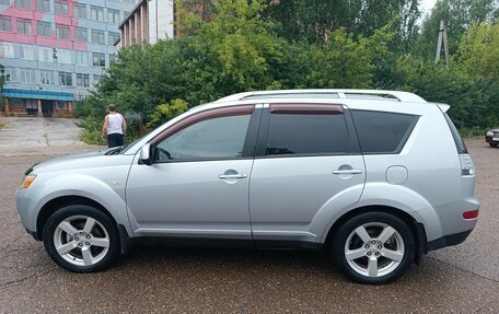Mitsubishi Outlander III рестайлинг 3, 2008 год, 1 300 000 рублей, 5 фотография