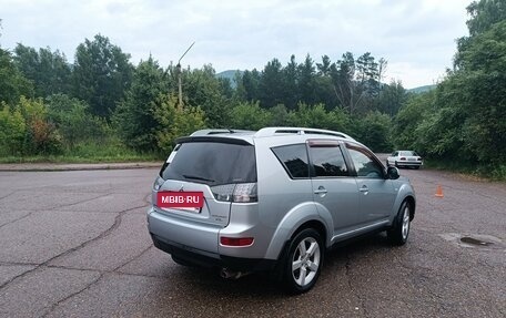 Mitsubishi Outlander III рестайлинг 3, 2008 год, 1 300 000 рублей, 3 фотография