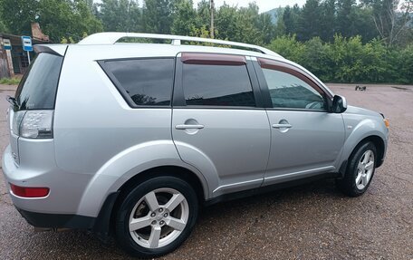 Mitsubishi Outlander III рестайлинг 3, 2008 год, 1 300 000 рублей, 6 фотография