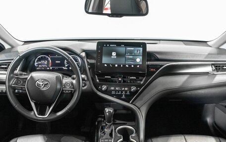 Toyota Camry, 2023 год, 3 450 000 рублей, 6 фотография