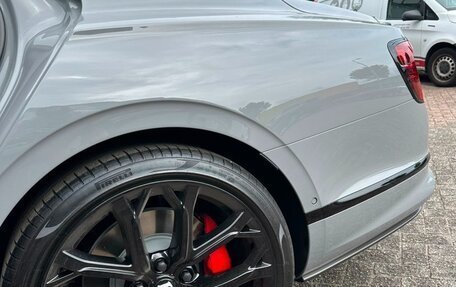 Bentley Flying Spur, 2024 год, 27 490 000 рублей, 11 фотография