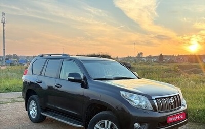 Toyota Land Cruiser Prado 150 рестайлинг 2, 2013 год, 2 500 000 рублей, 1 фотография