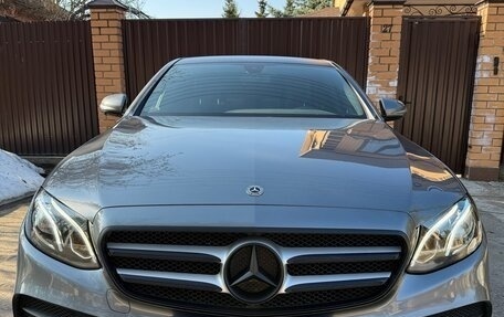 Mercedes-Benz E-Класс, 2018 год, 4 000 000 рублей, 1 фотография