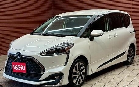 Toyota Sienta II, 2022 год, 1 087 000 рублей, 1 фотография