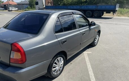 Hyundai Accent II, 2004 год, 400 000 рублей, 3 фотография