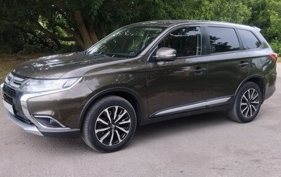 Mitsubishi Outlander III рестайлинг 3, 2015 год, 1 770 000 рублей, 1 фотография