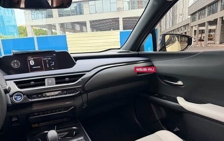 Lexus UX I, 2022 год, 2 864 100 рублей, 11 фотография