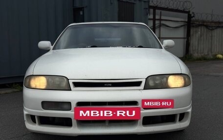 Nissan Skyline, 1993 год, 1 000 000 рублей, 2 фотография