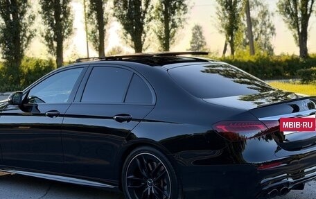 Mercedes-Benz E-Класс AMG, 2023 год, 8 800 000 рублей, 4 фотография