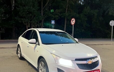 Chevrolet Cruze II, 2013 год, 450 000 рублей, 4 фотография