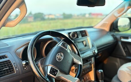 Toyota Land Cruiser Prado 150 рестайлинг 2, 2013 год, 2 500 000 рублей, 10 фотография