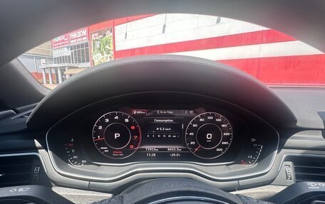 Audi A4, 2019 год, 3 080 000 рублей, 10 фотография