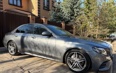 Mercedes-Benz E-Класс, 2018 год, 4 000 000 рублей, 5 фотография