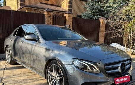 Mercedes-Benz E-Класс, 2018 год, 4 000 000 рублей, 3 фотография