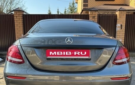 Mercedes-Benz E-Класс, 2018 год, 4 000 000 рублей, 10 фотография
