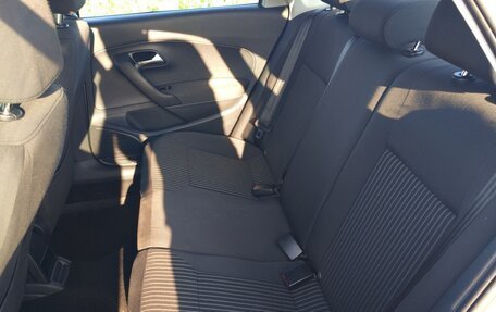 Volkswagen Polo VI (EU Market), 2014 год, 800 000 рублей, 7 фотография