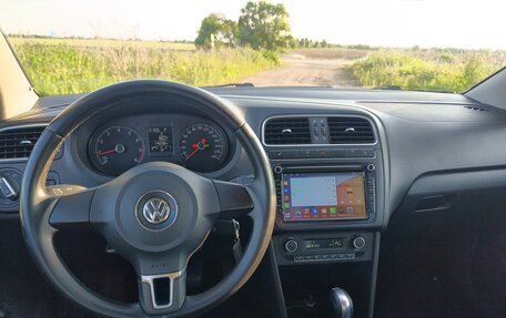 Volkswagen Polo VI (EU Market), 2014 год, 800 000 рублей, 11 фотография