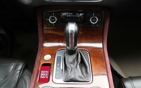 Volkswagen Touareg III, 2011 год, 1 720 000 рублей, 9 фотография