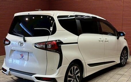Toyota Sienta II, 2022 год, 1 087 000 рублей, 5 фотография