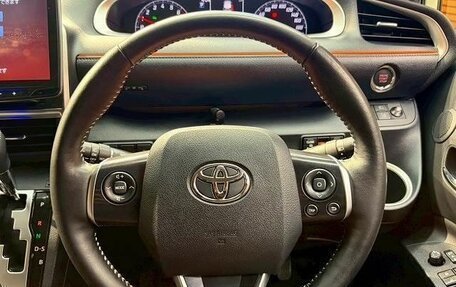 Toyota Sienta II, 2022 год, 1 087 000 рублей, 12 фотография