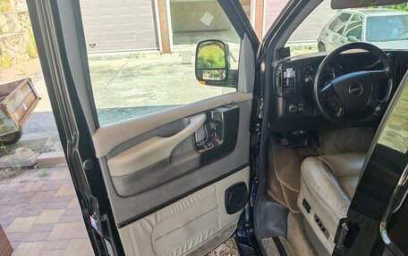 GMC Savana I, 2008 год, 2 800 000 рублей, 13 фотография
