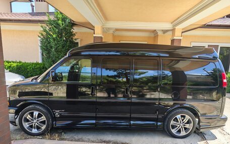 GMC Savana I, 2008 год, 2 800 000 рублей, 5 фотография