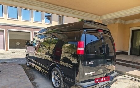 GMC Savana I, 2008 год, 2 800 000 рублей, 6 фотография
