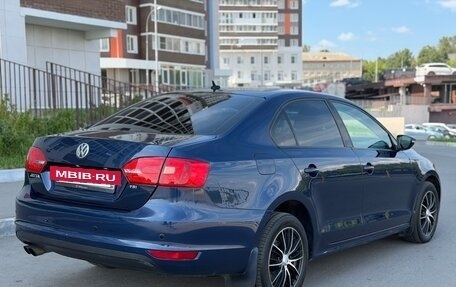 Volkswagen Jetta VI, 2011 год, 820 000 рублей, 6 фотография