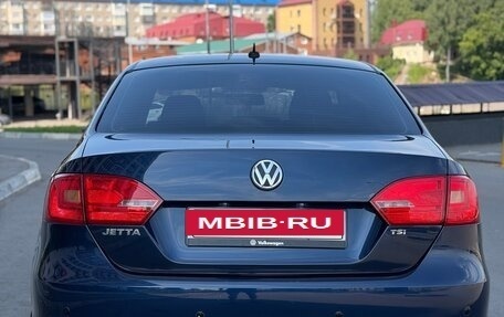 Volkswagen Jetta VI, 2011 год, 820 000 рублей, 9 фотография