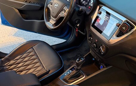 Hyundai Solaris II рестайлинг, 2018 год, 980 000 рублей, 5 фотография