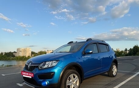 Renault Sandero II рестайлинг, 2016 год, 999 000 рублей, 14 фотография
