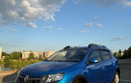 Renault Sandero II рестайлинг, 2016 год, 999 000 рублей, 13 фотография
