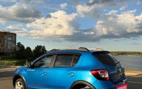 Renault Sandero II рестайлинг, 2016 год, 999 000 рублей, 17 фотография