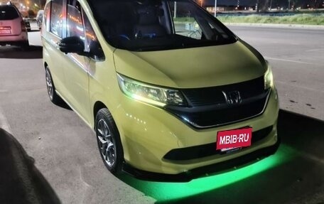 Honda Freed II, 2018 год, 1 700 000 рублей, 2 фотография