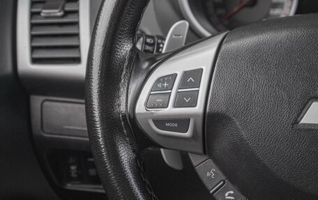 Mitsubishi Outlander III рестайлинг 3, 2008 год, 950 000 рублей, 13 фотография