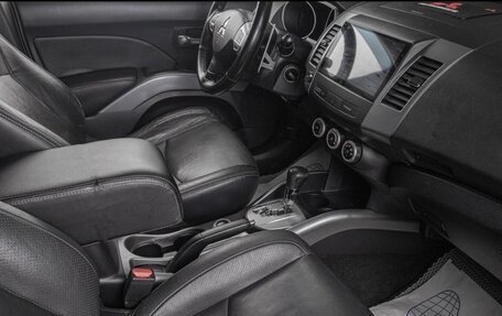 Mitsubishi Outlander III рестайлинг 3, 2008 год, 950 000 рублей, 7 фотография